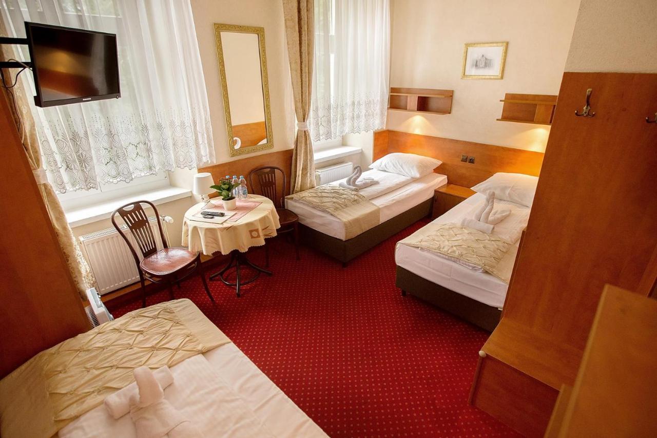 Hotel Zamek Chalupki Esterno foto