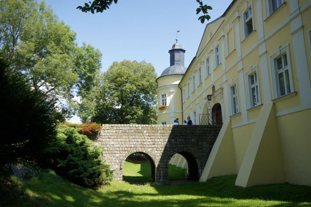 Hotel Zamek Chalupki Esterno foto