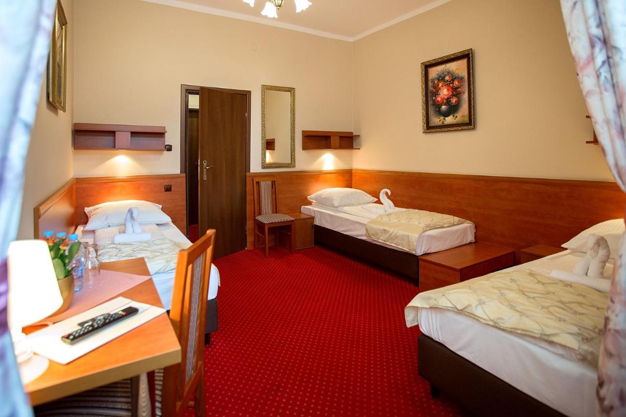 Hotel Zamek Chalupki Esterno foto