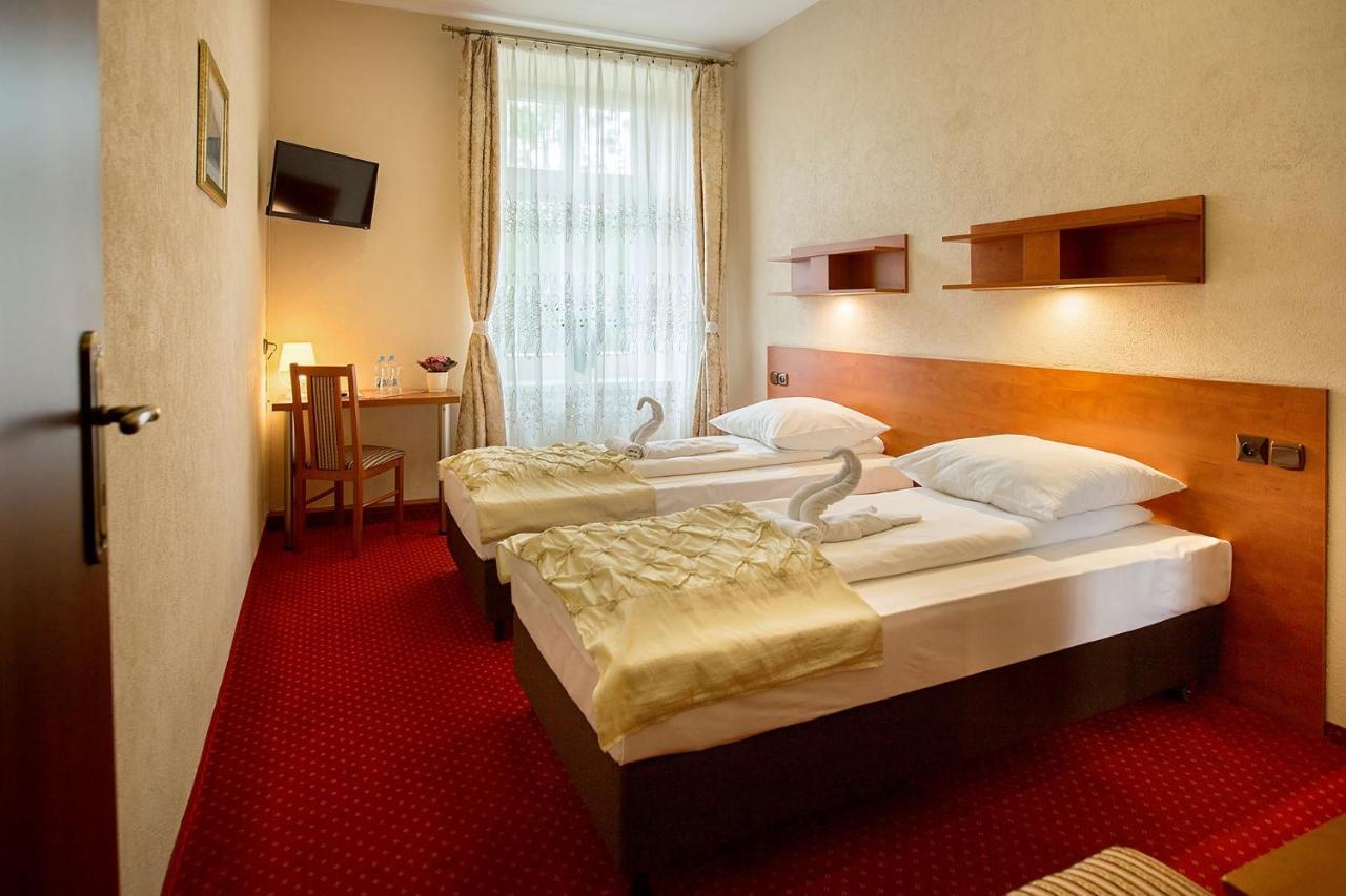 Hotel Zamek Chalupki Esterno foto